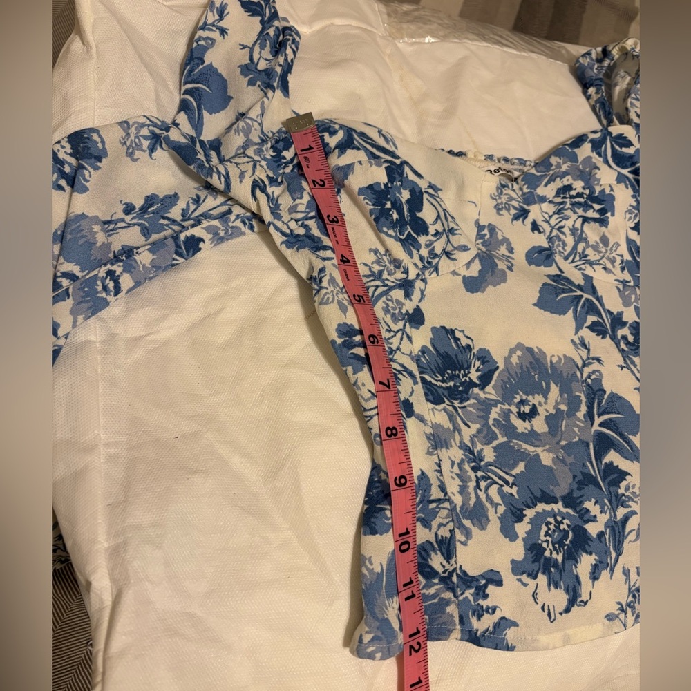 Women’s  Reformation Reign Top in Olympia size 2 - Picture 4 of 15